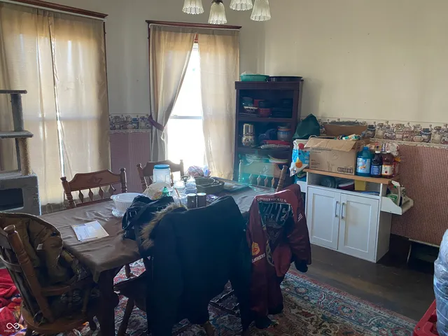 $185,000 | 101 West Locust Street, Shelbyville, IN 46176