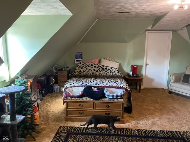 $185,000 | 101 West Locust Street, Shelbyville, IN 46176