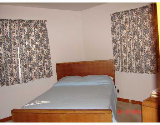 42 May Avenue McKees Rocks, PA 15136 - Photo 6 of 7 Master Bedroom.