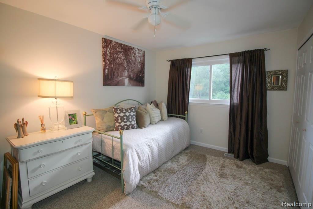 6130 Sheldon Road Rochester Hills, MI 48306 - Photo 18 of 32