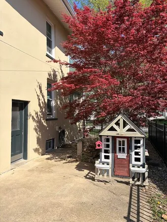 $249,900 | 1517 East Olive Street, Bloomington, IL 61701