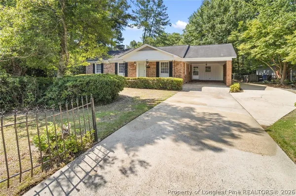 $1,975 | 309 Kenwood Drive, Fayetteville, NC 28311