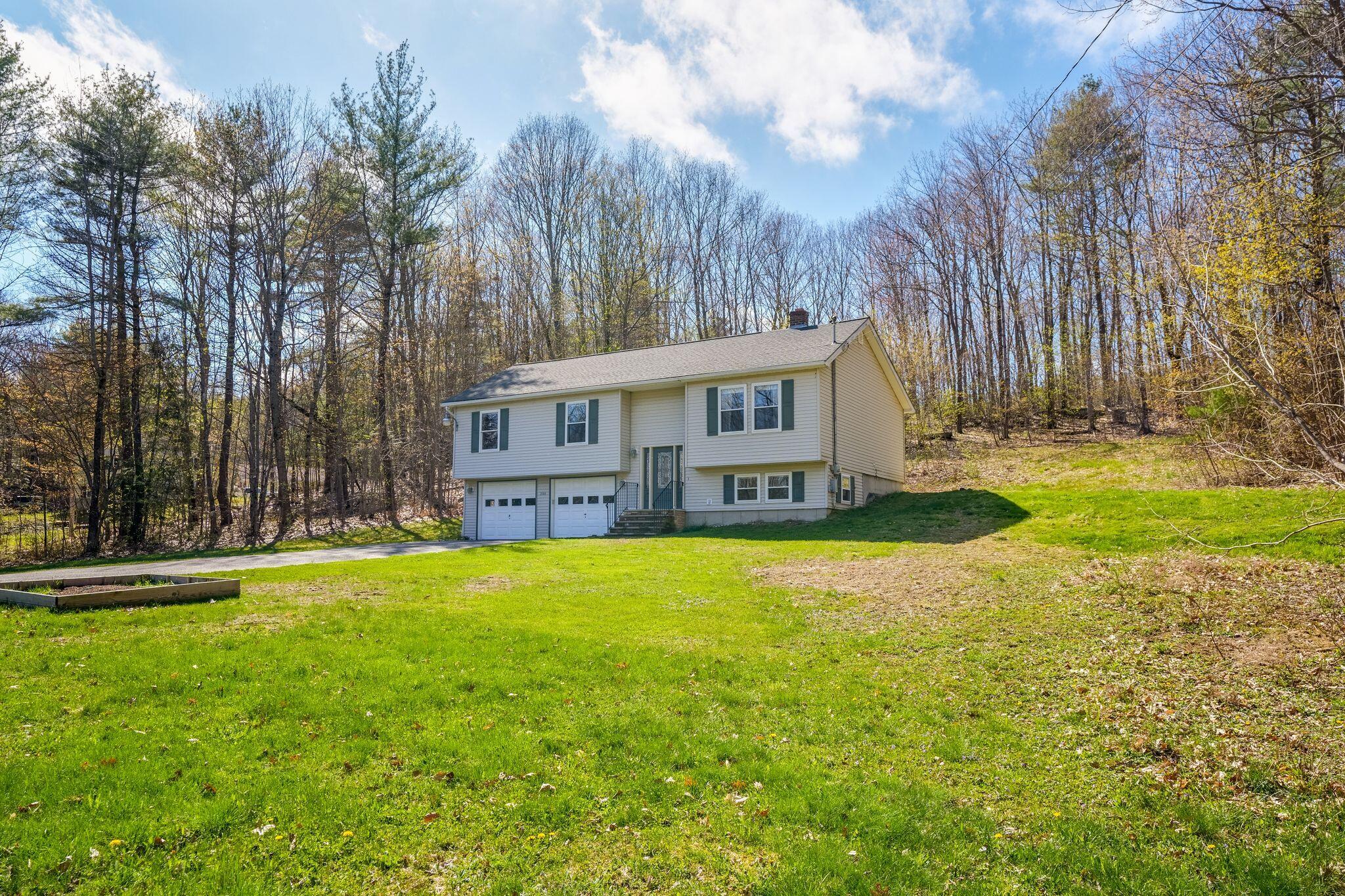 2044 Eight Rod Road Sidney, ME 04330 - Photo 5 of 42 4_DSC03272