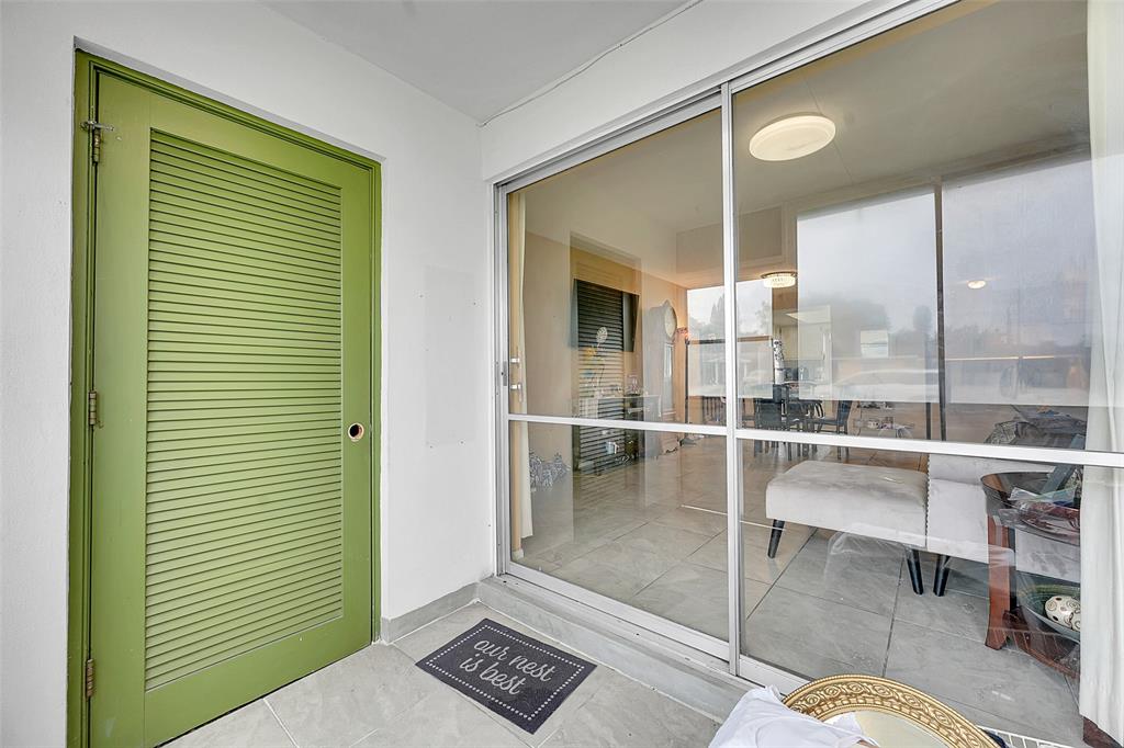 2769 Ashley Drive West, Unit F West Palm Beach, FL 33415 - Photo 16 of 25