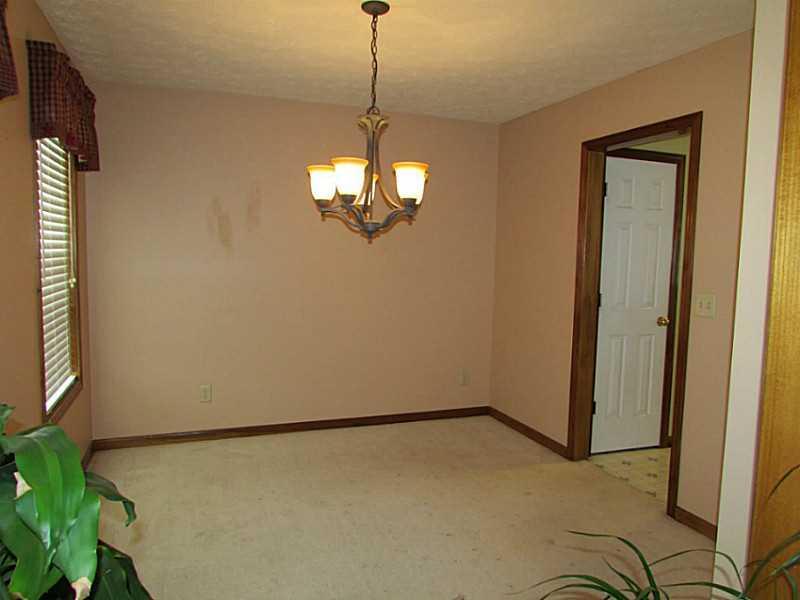 5815 West Ridgewood Road Springfield, OH 45502 - Photo 6 of 25