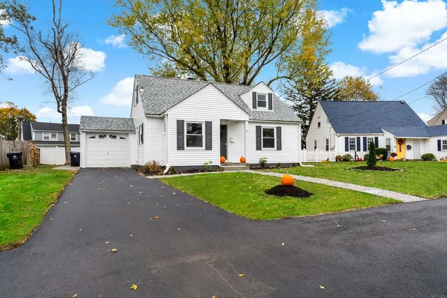 $470,000 | 33 Arland Drive, Pawtucket, RI 02861