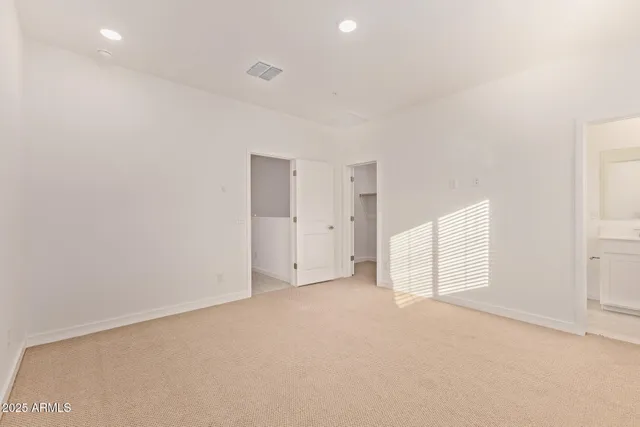 $2,000 | 2820 West White Feather Lane, Phoenix, AZ 85085