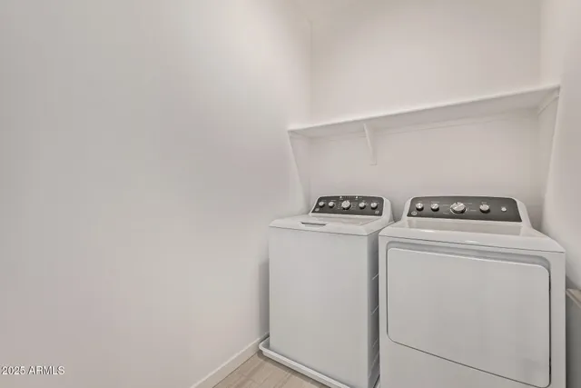 $2,000 | 2820 West White Feather Lane, Phoenix, AZ 85085