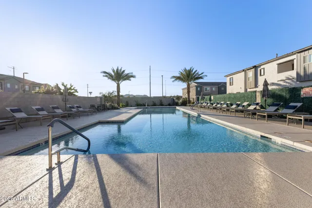 $2,000 | 2820 West White Feather Lane, Phoenix, AZ 85085