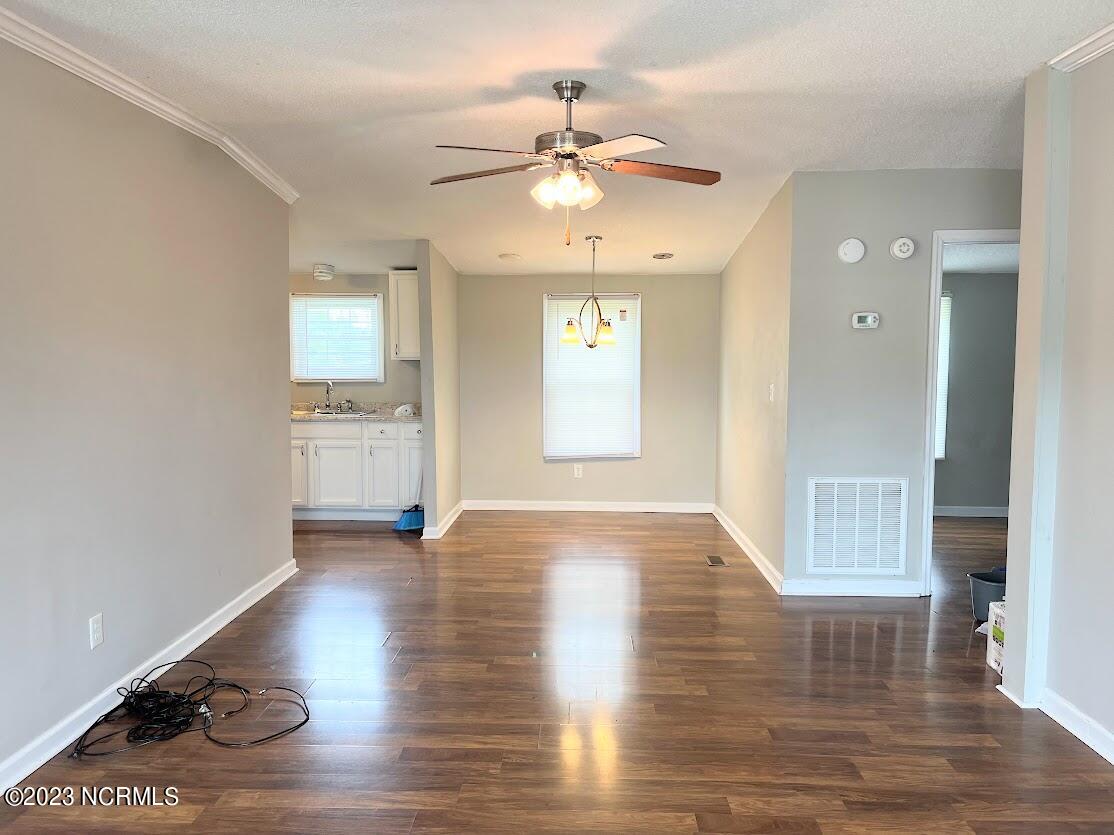 107 Brandie Road Maxton, NC 28364 - Photo 3 of 14 living-dining