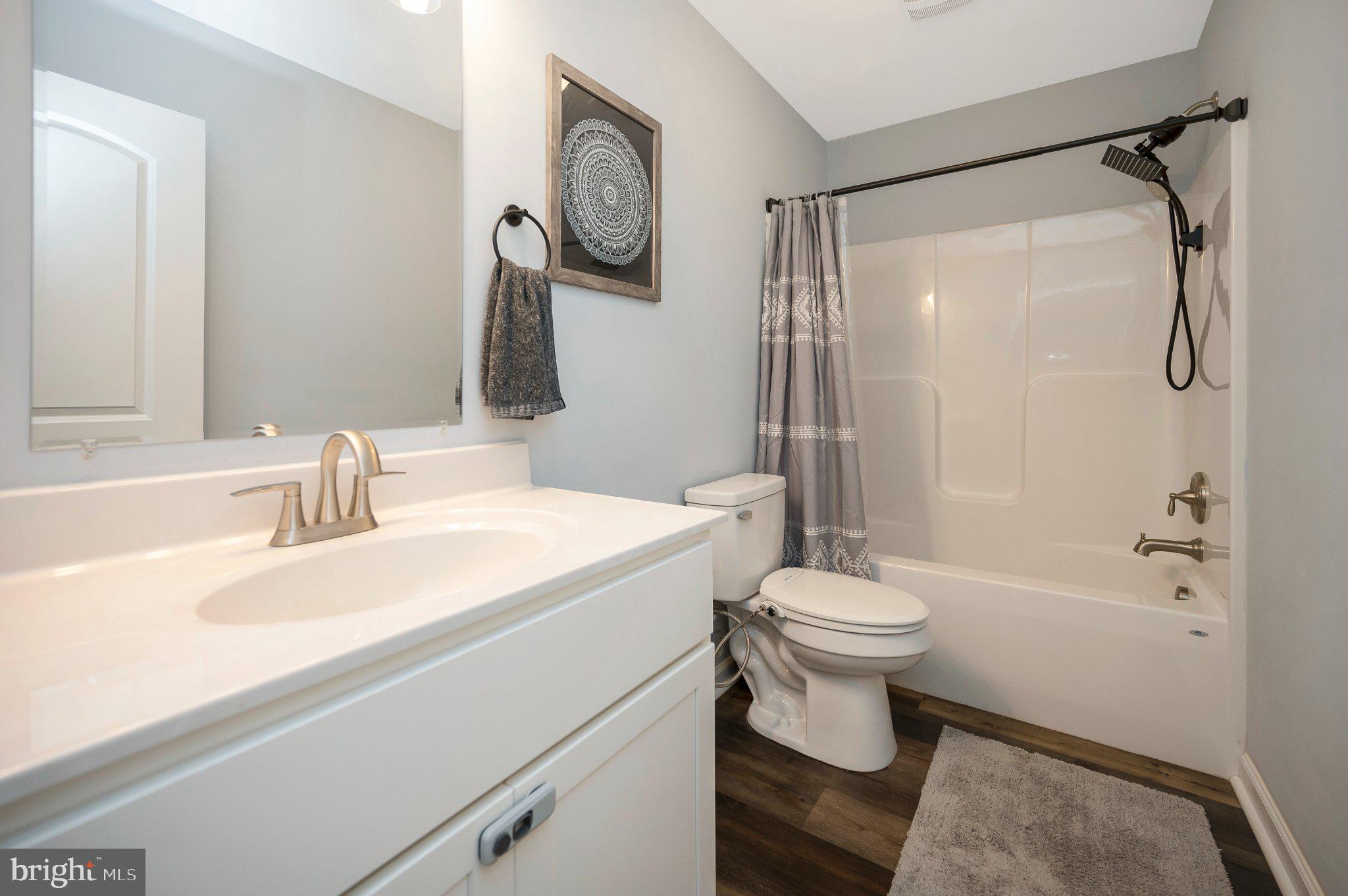 28282 Tatum Road Unionville, VA 22567 - Photo 30 of 52 Modern bathroom with sleek finishes.