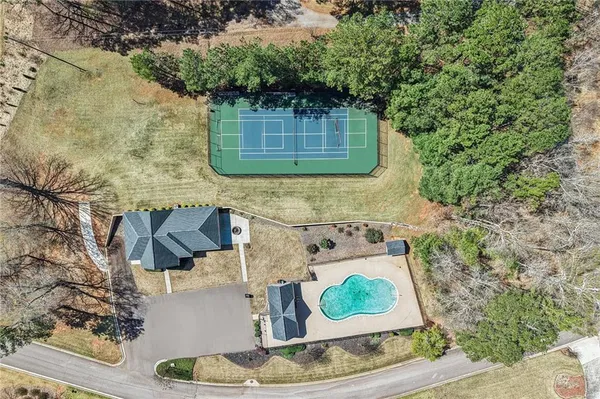 $879,000 | 183 Sunrise Drive, Hoschton, GA 30548