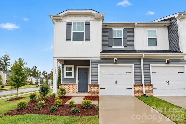 $1,895 | 6126 Starview Terrace, Charlotte, NC 28216