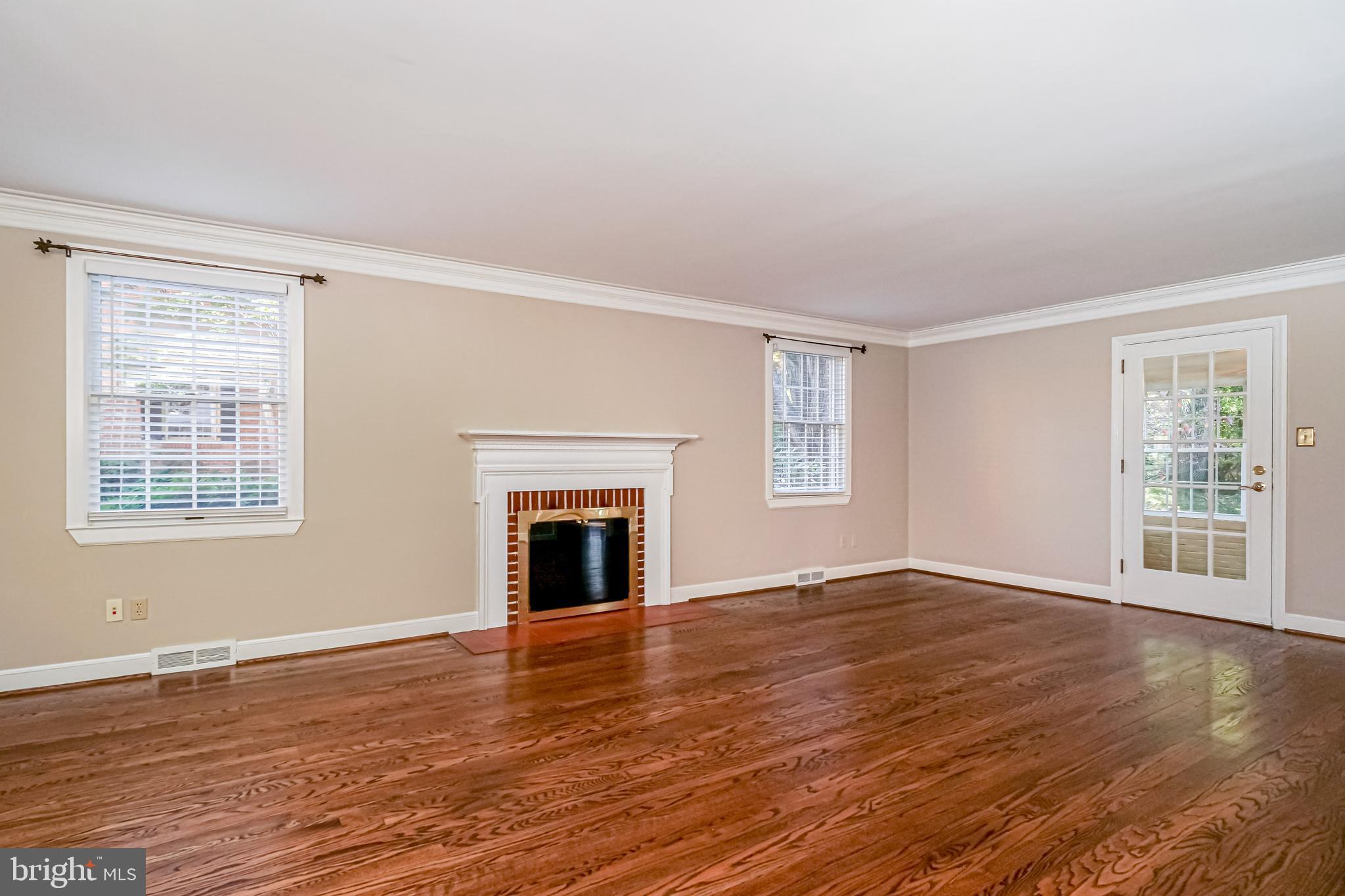 202 Welwyn Road Wilmington, DE 19803 - Photo 5 of 30 Fireplace Family Room