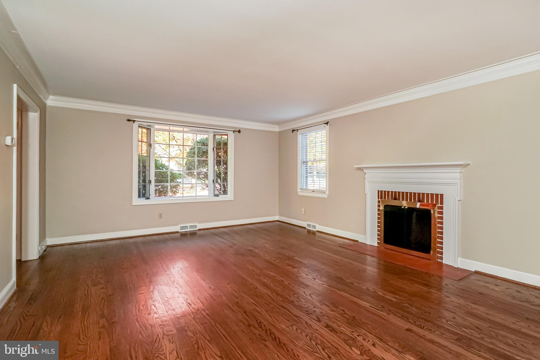 202 Welwyn Road Wilmington, DE 19803 - Photo 6 of 30 Gleaming Hardwood Floors in Family Room