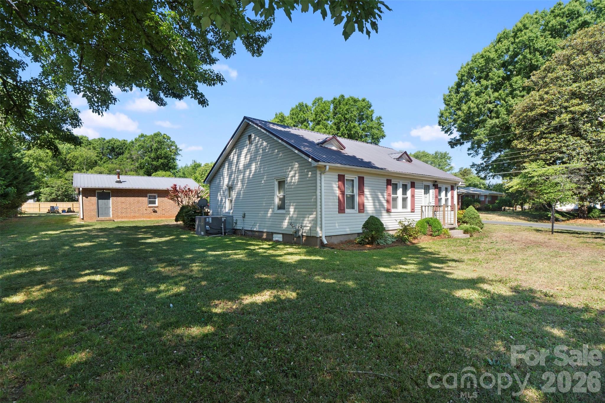 3425 Long Ferry Road Salisbury, NC 28146 - Photo 2 of 22