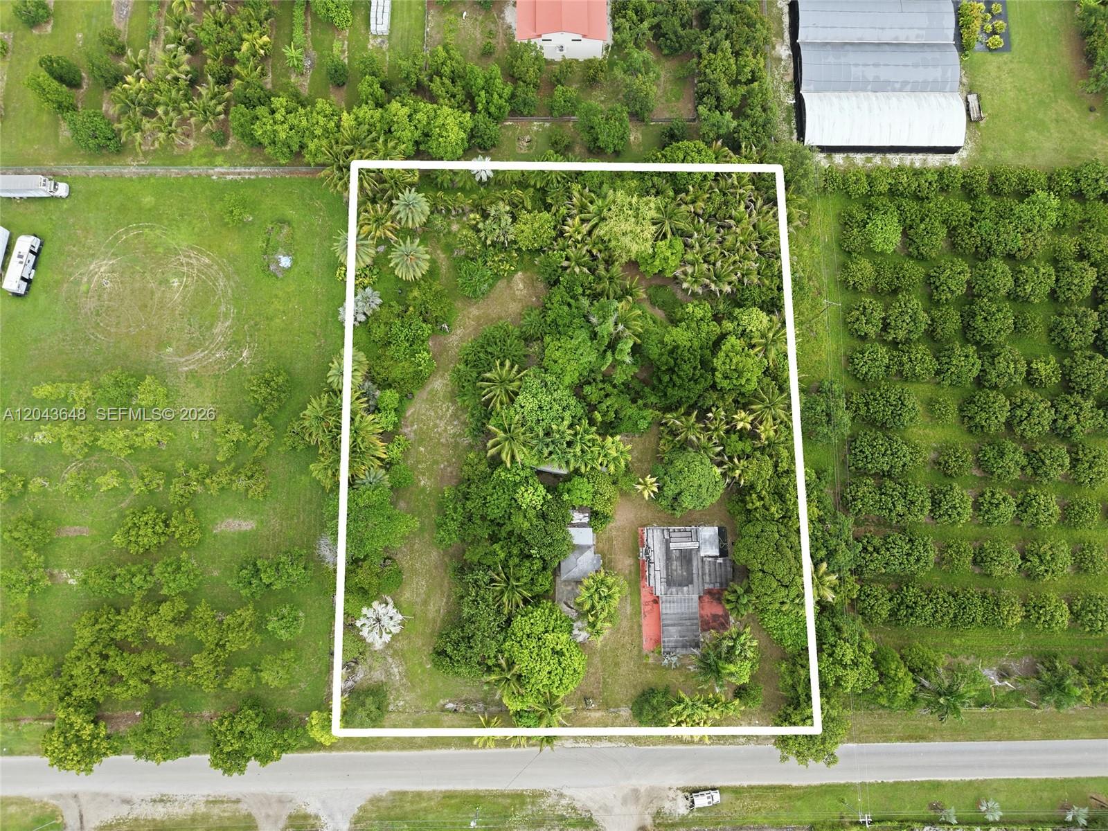 15401 Southwest 240th Street Homestead, FL 33032 - Photo 7 of 35