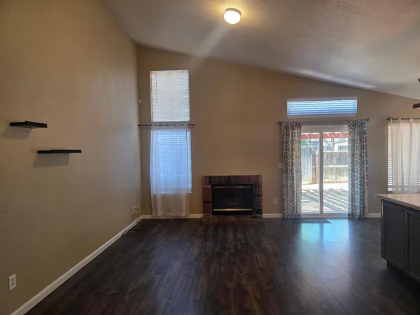 $2,800 | 1461 Velasquez Lane, Tracy, CA 95377