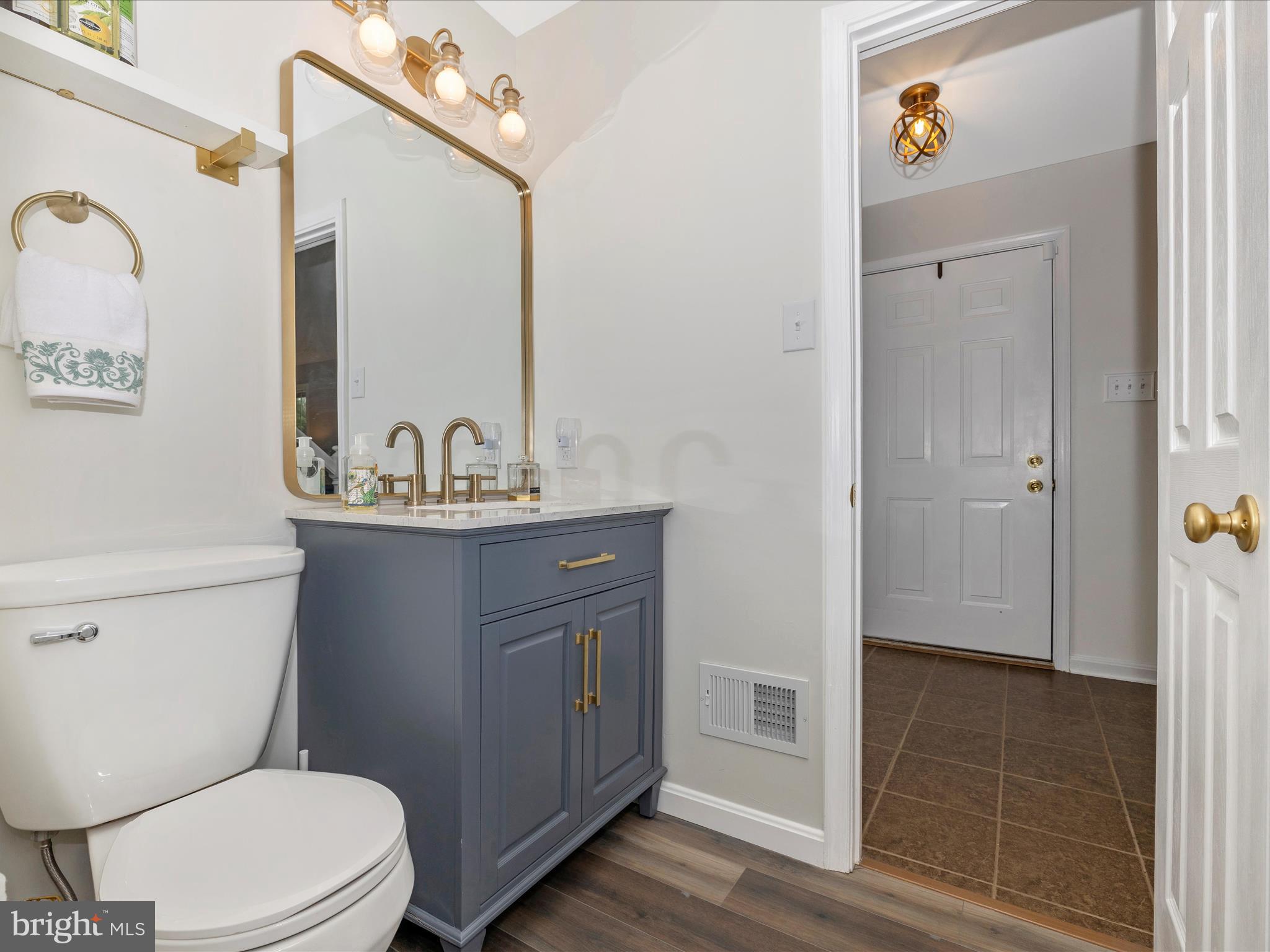 7319 Woodbine Road, Unit C Woodbine, MD 21797 - Photo 14 of 31 Powder Room