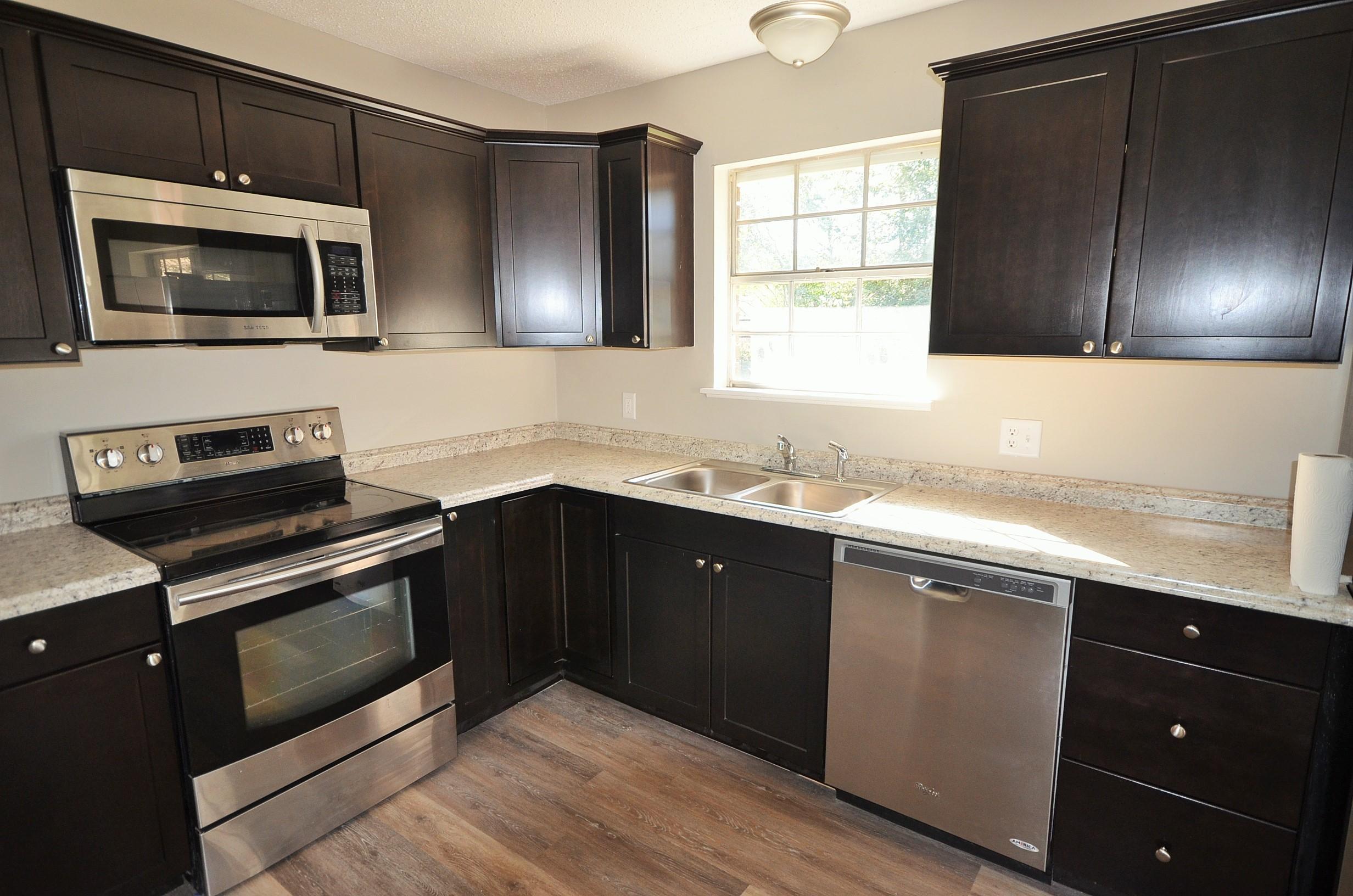 1209 Valley Road Crestview, FL 32539 - Photo 3 of 17 Gallery Image 3
