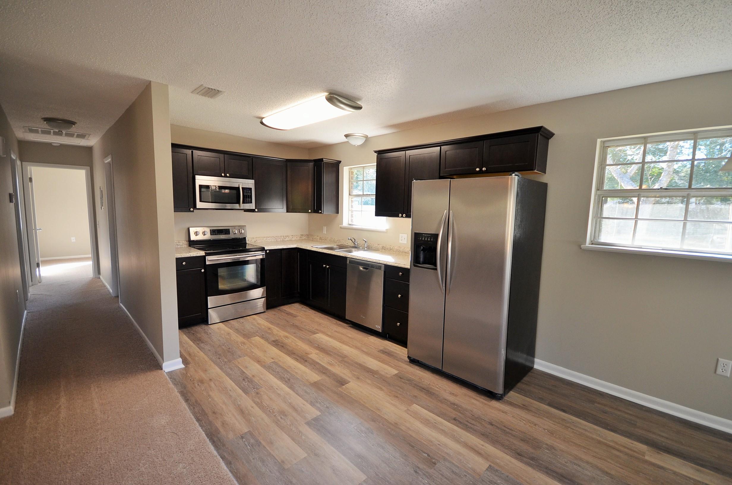 1209 Valley Road Crestview, FL 32539 - Photo 4 of 17 Gallery Image 4