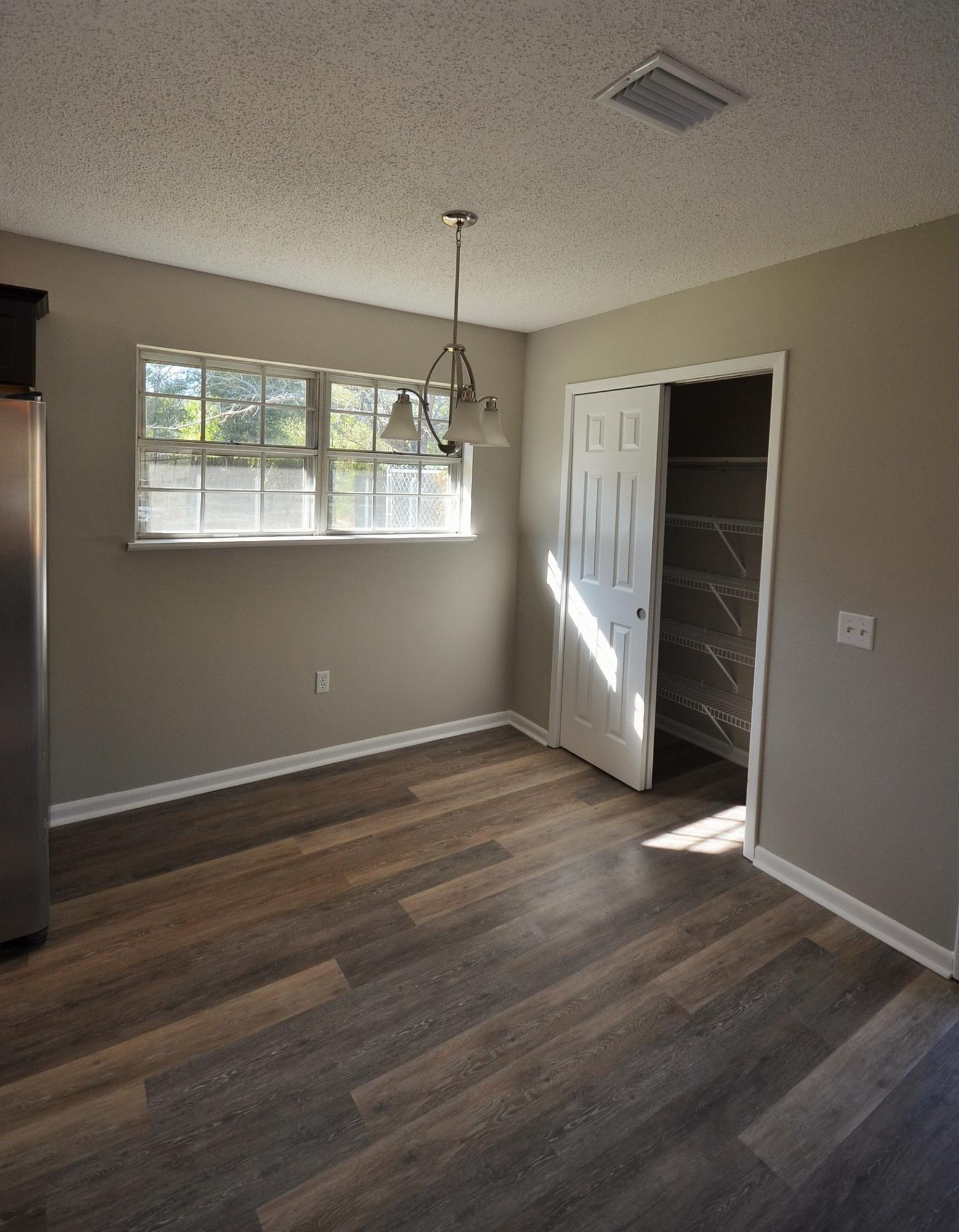 1209 Valley Road Crestview, FL 32539 - Photo 5 of 17 Gallery Image 5