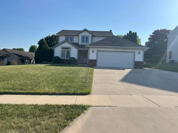 $439,900 | 241 Quail Circle, West Bend, WI 53095