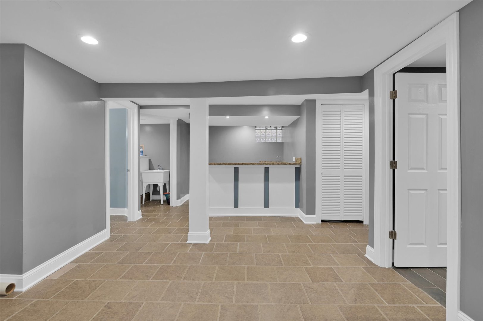 3631 West 69th Street Chicago, IL 60629 - Photo 23 of 36