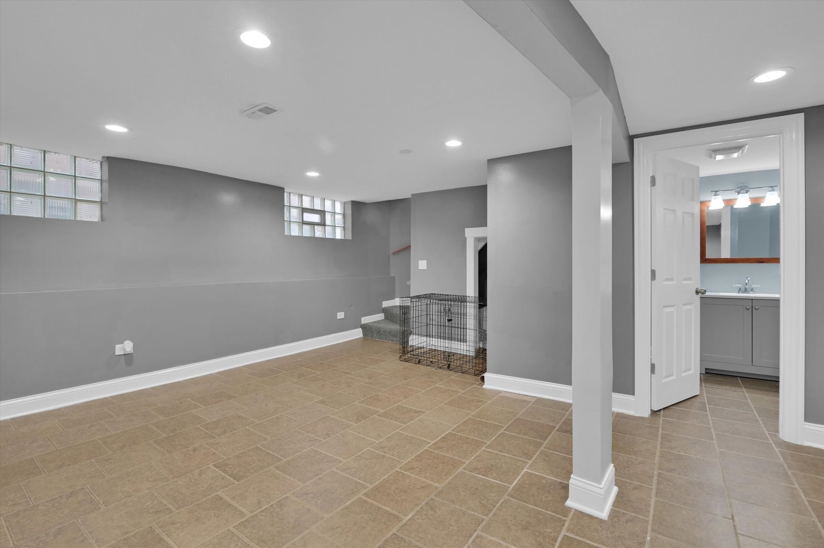 3631 West 69th Street Chicago, IL 60629 - Photo 24 of 36