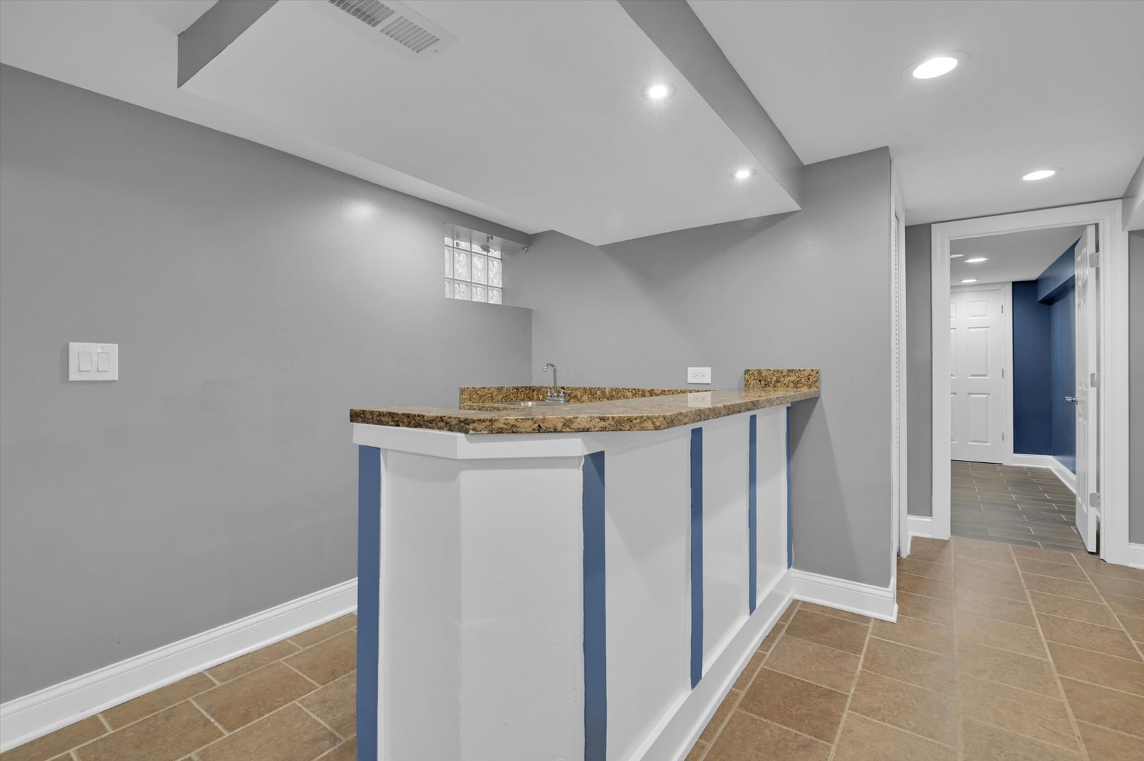 3631 West 69th Street Chicago, IL 60629 - Photo 26 of 36