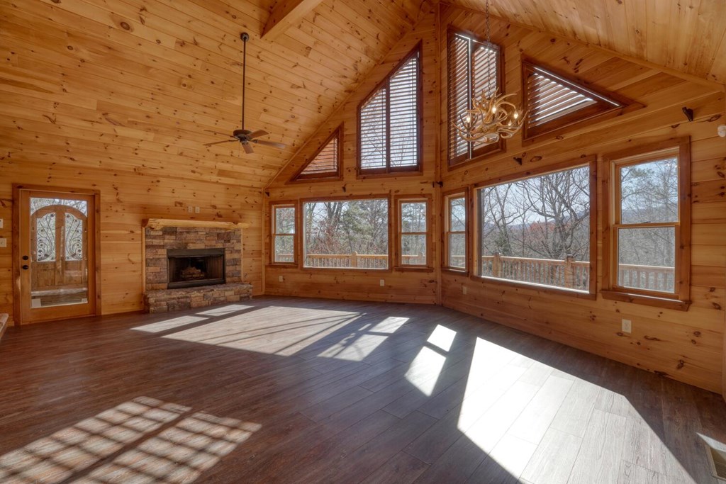158 Whispering Pines Blue Ridge, GA 30513 - Photo 14 of 74 Gallery Image 14