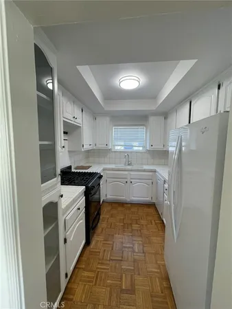 $5,000 | 135 Canon Drive, Unit 135 1/2, Beverly Hills, CA 90212