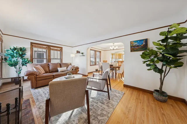 $510,000 | 1306 Eleanor Avenue, St. Paul, MN 55116