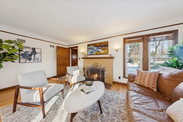 $510,000 | 1306 Eleanor Avenue, St. Paul, MN 55116