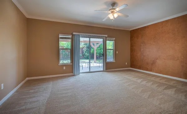 $594,500 | 2222 Carson Avenue, Clovis, CA 93611