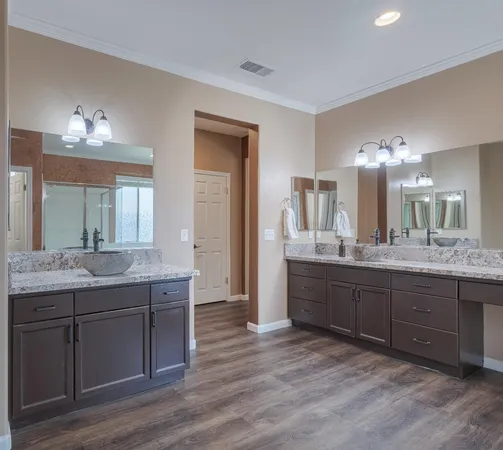 $594,500 | 2222 Carson Avenue, Clovis, CA 93611