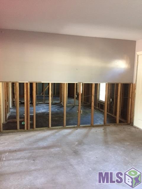 14210 Locust Street Baton Rouge, LA 70819 - Photo 3 of 8 Gallery Image 3