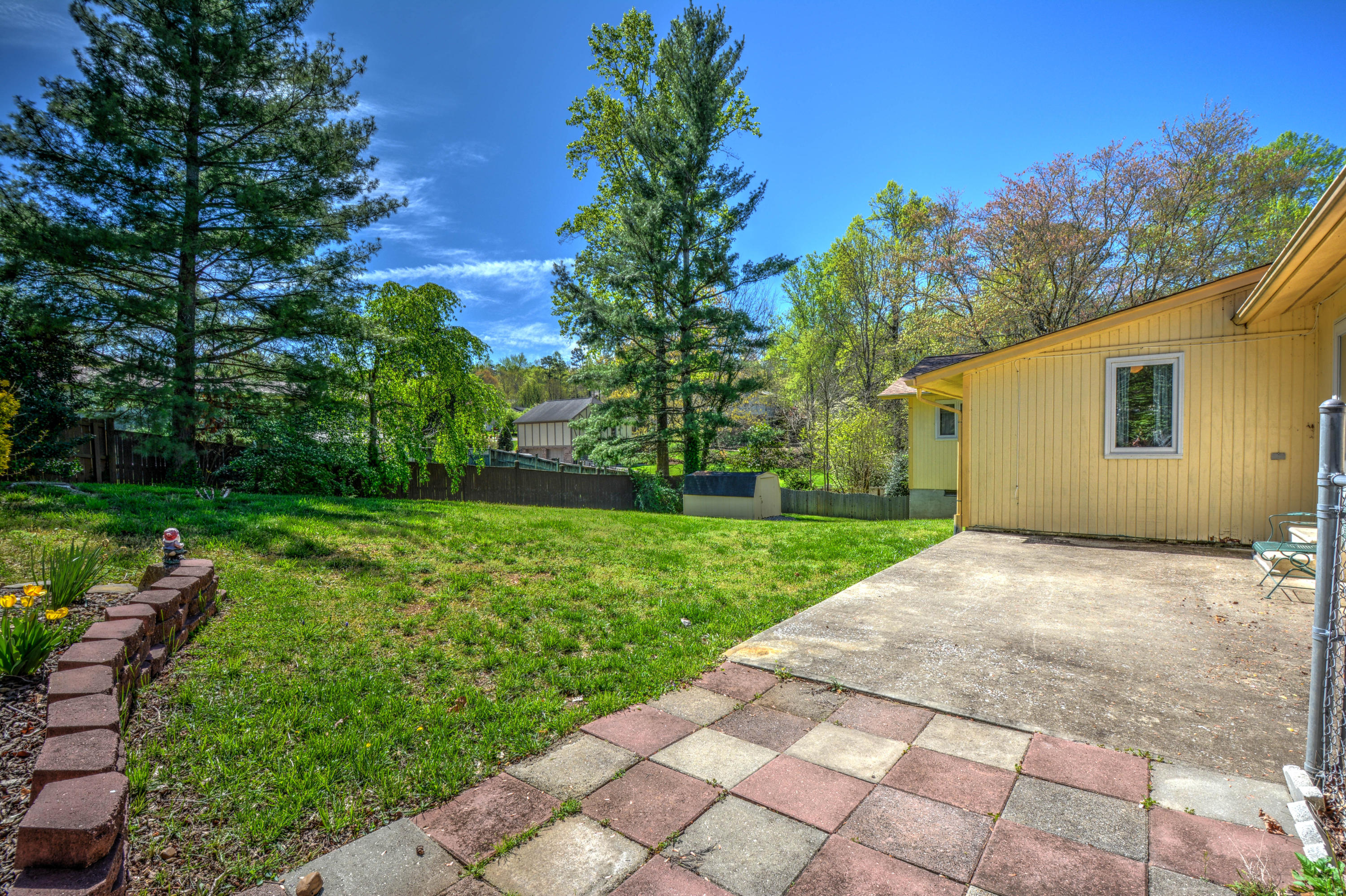 107 Connors Drive Oak Ridge, TN 37830 - Photo 25 of 29 Lois--27