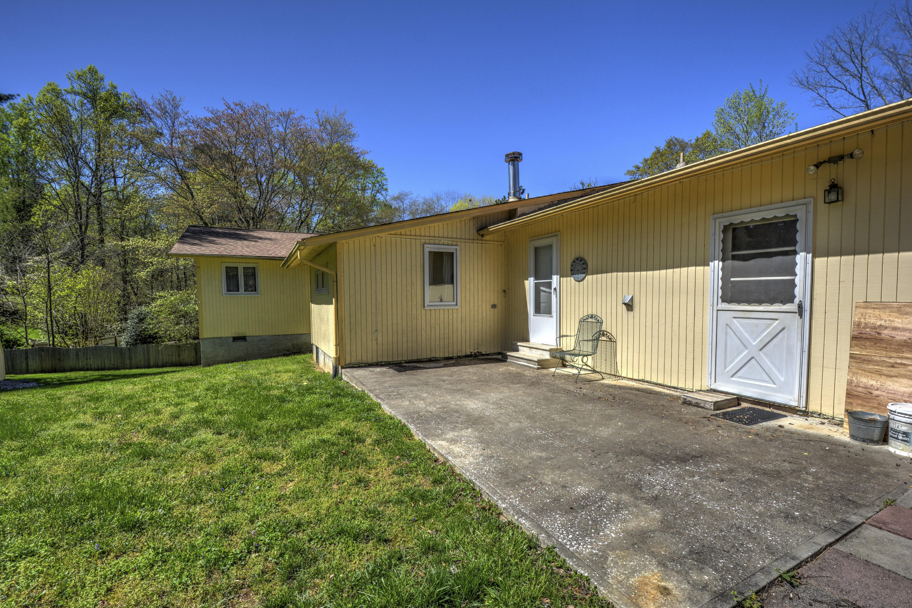107 Connors Drive Oak Ridge, TN 37830 - Photo 26 of 29 Lois--28