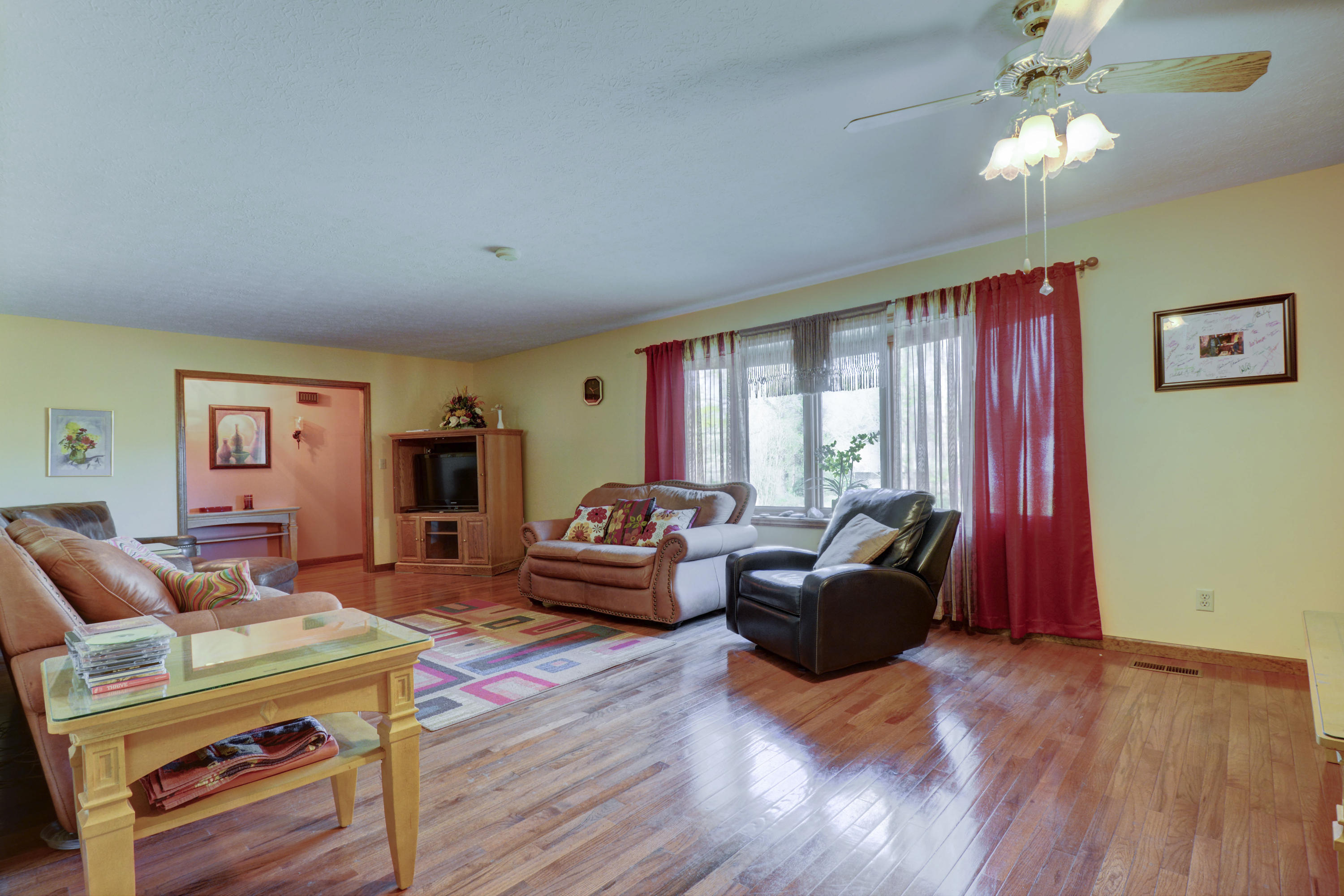 107 Connors Drive Oak Ridge, TN 37830 - Photo 4 of 29 Lois--4