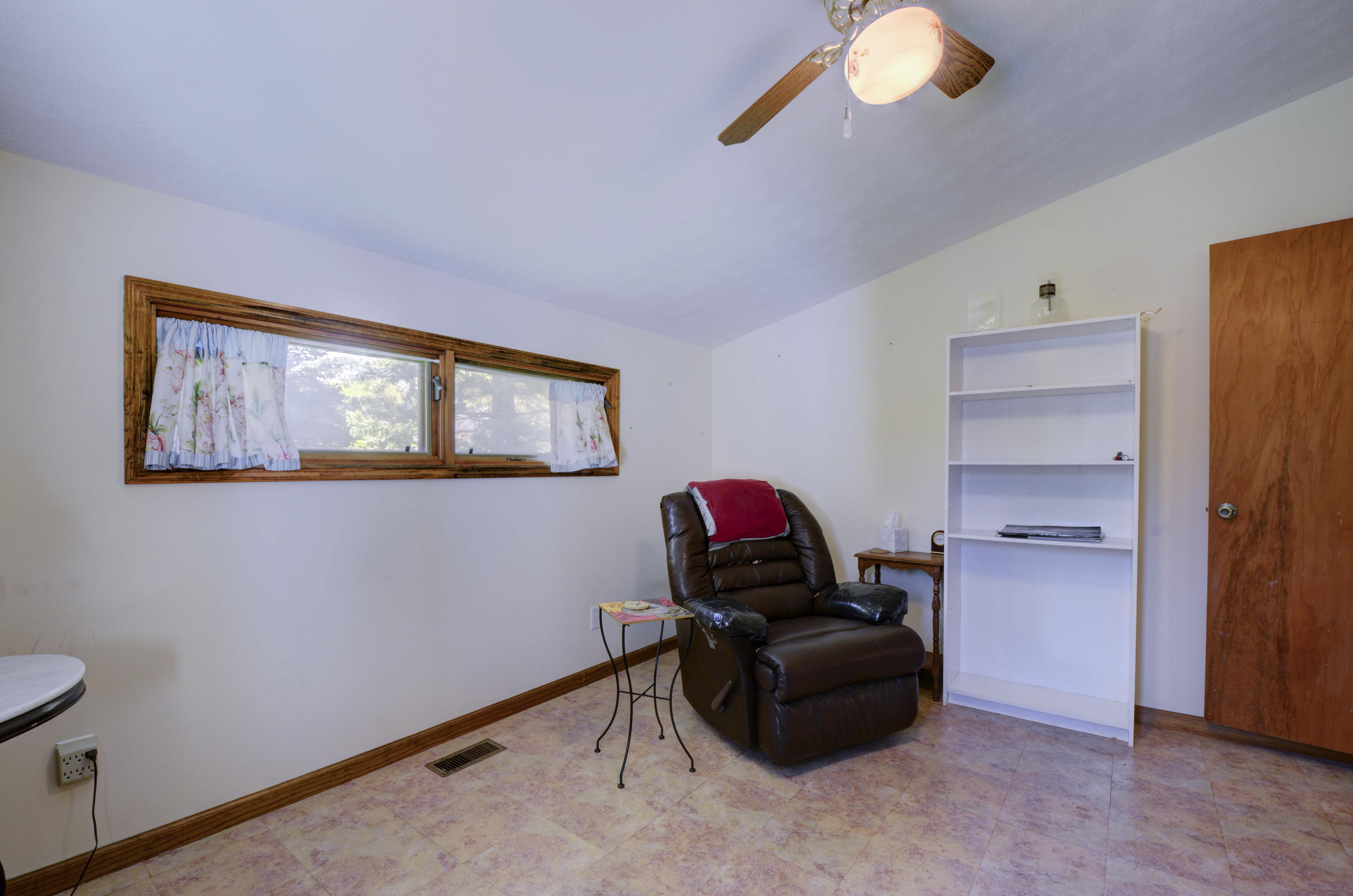 107 Connors Drive Oak Ridge, TN 37830 - Photo 10 of 29 Lois--12