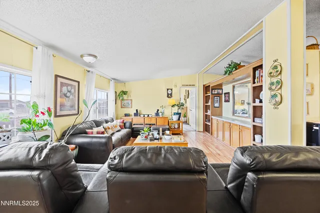 $450,000 | 5225 Deodar Street, Silver Springs, NV 89429