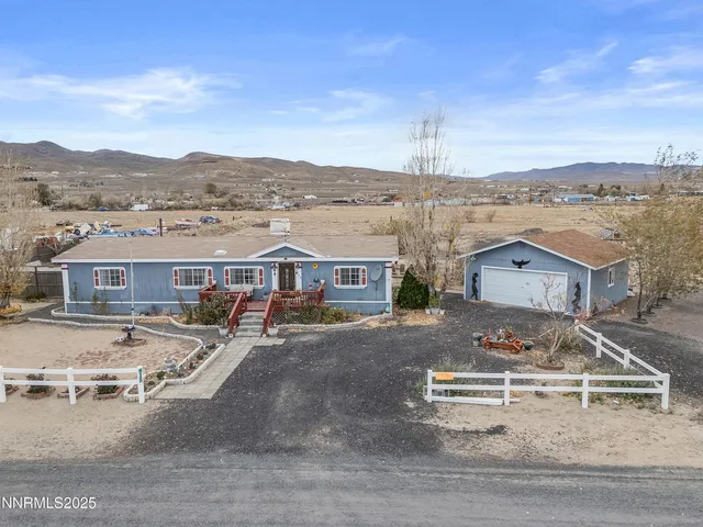 $450,000 | 5225 Deodar Street, Silver Springs, NV 89429