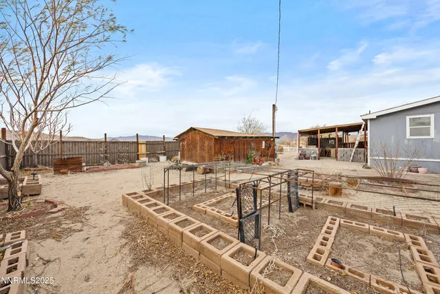 $450,000 | 5225 Deodar Street, Silver Springs, NV 89429