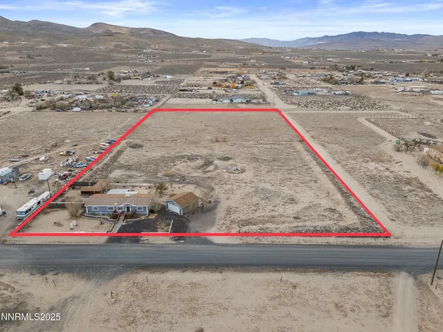 $450,000 | 5225 Deodar Street, Silver Springs, NV 89429
