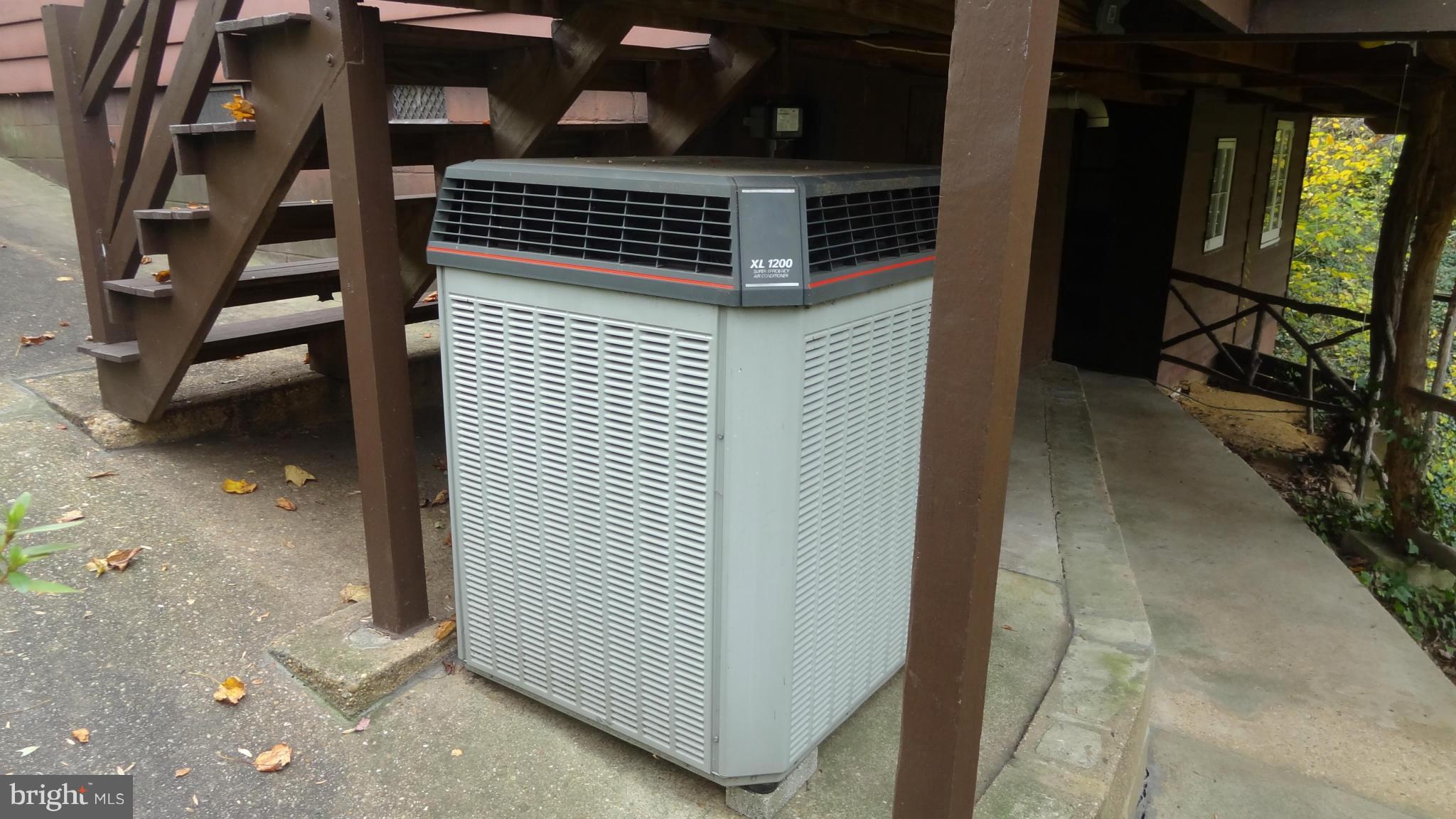 125 Friar Tuck Road Annapolis, MD 21405 - Photo 13 of 29 Heat Pump
