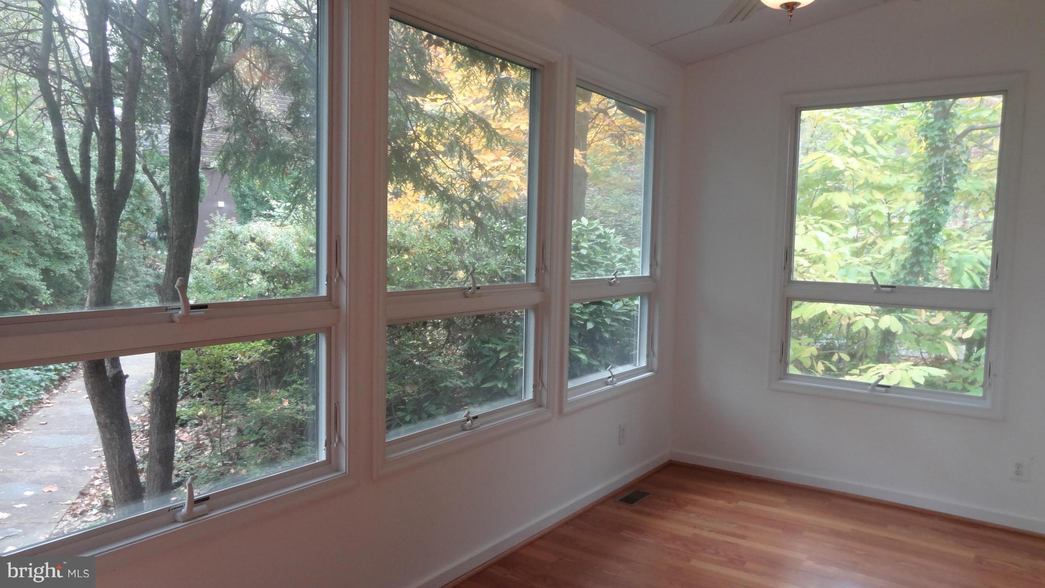 125 Friar Tuck Road Annapolis, MD 21405 - Photo 6 of 29 Sun Room