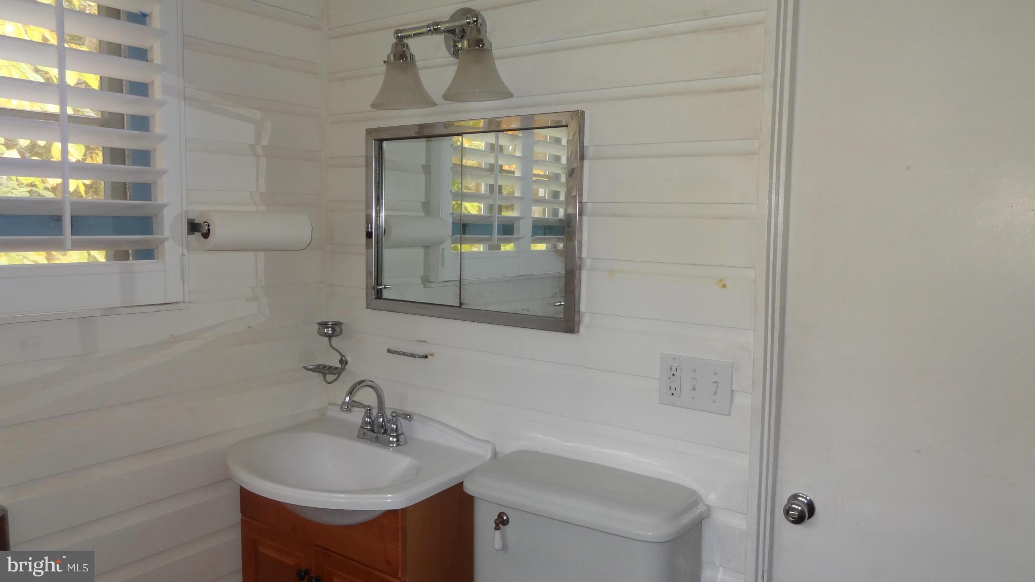 125 Friar Tuck Road Annapolis, MD 21405 - Photo 9 of 29 Bath (Master)