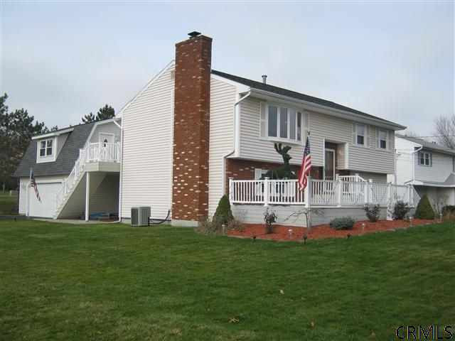 46 Swatling Road Colonie, NY 12110 - Photo 2 of 15 Photo 2