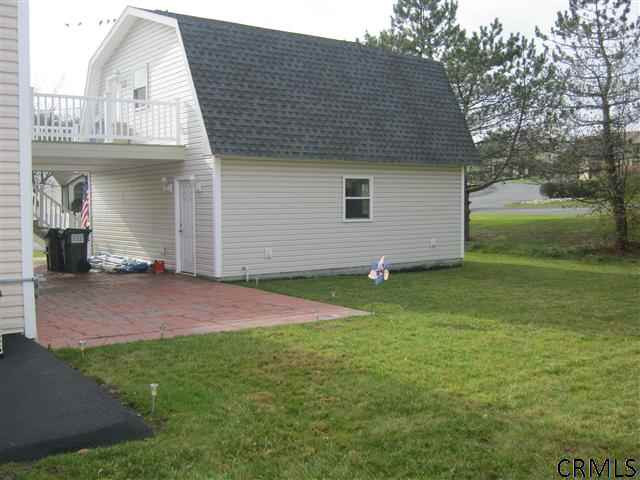 46 Swatling Road Colonie, NY 12110 - Photo 4 of 15 Photo 4